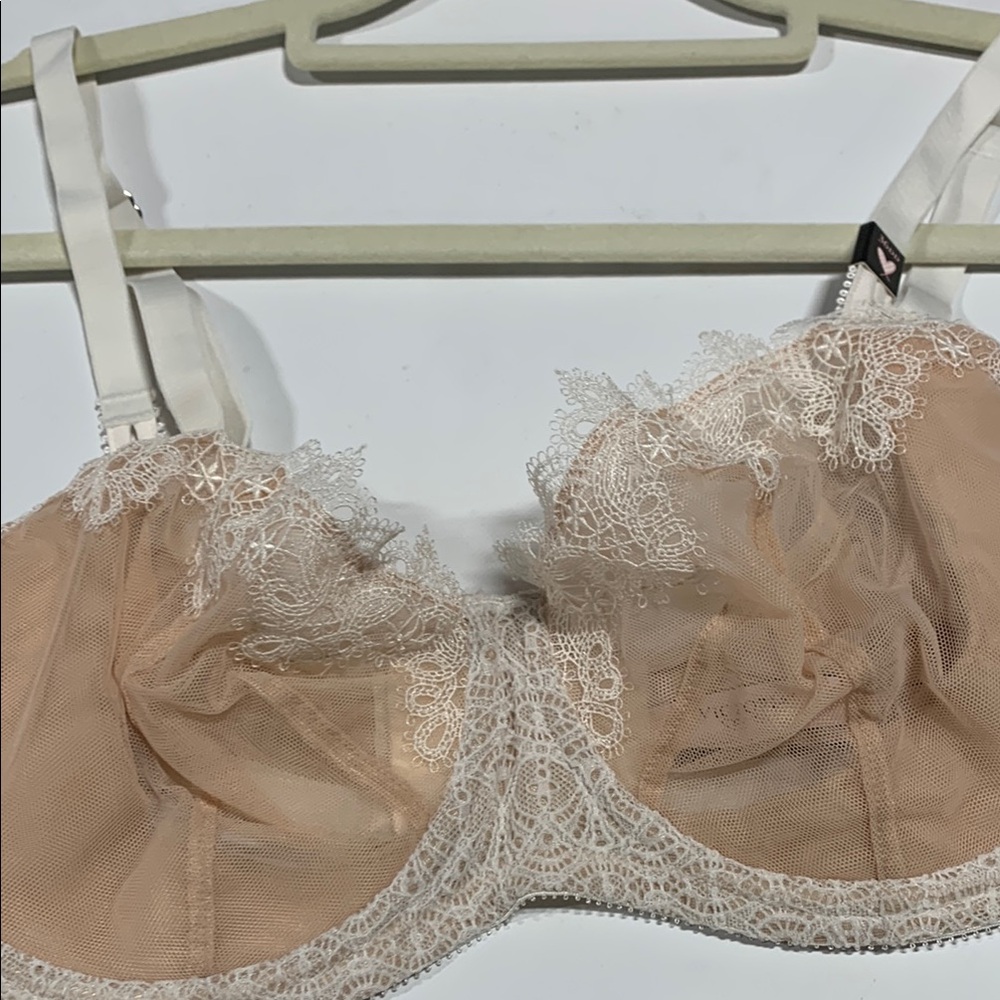 Victoria's Secret Dream Angels Unlined Push Up w/o Padding Bra Cream Beige- 7111 - Picture 8 of 11